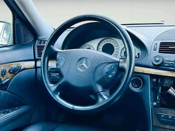 BENZ E320 | 2004 | CLEAN CAR | JAPAN IMPORT