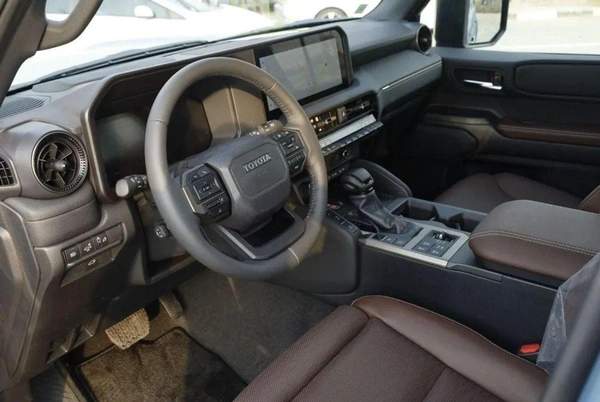 Toyota Prado PRADO FULL OPTION PETROL VXR 2.4T