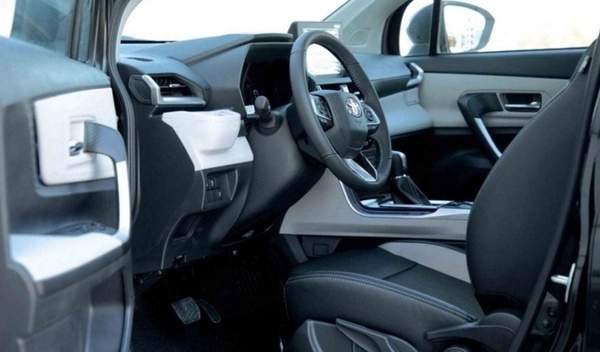 Toyota Veloz Toyota Veloz V 1.5 - Black inside Black 2025