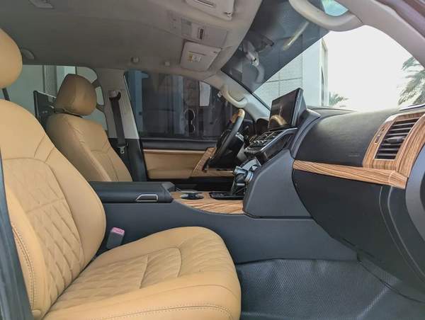 TOYOTA LAND CRUISER 2008 FACELIFTED 2025 WITH INTERIOR AND EXTERIOR GCC V6 4.0L