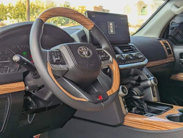 TOYOTA LAND CRUISER 2008 FACELIFTED 2025 WITH INTERIOR AND EXTERIOR GCC V6 4.0L