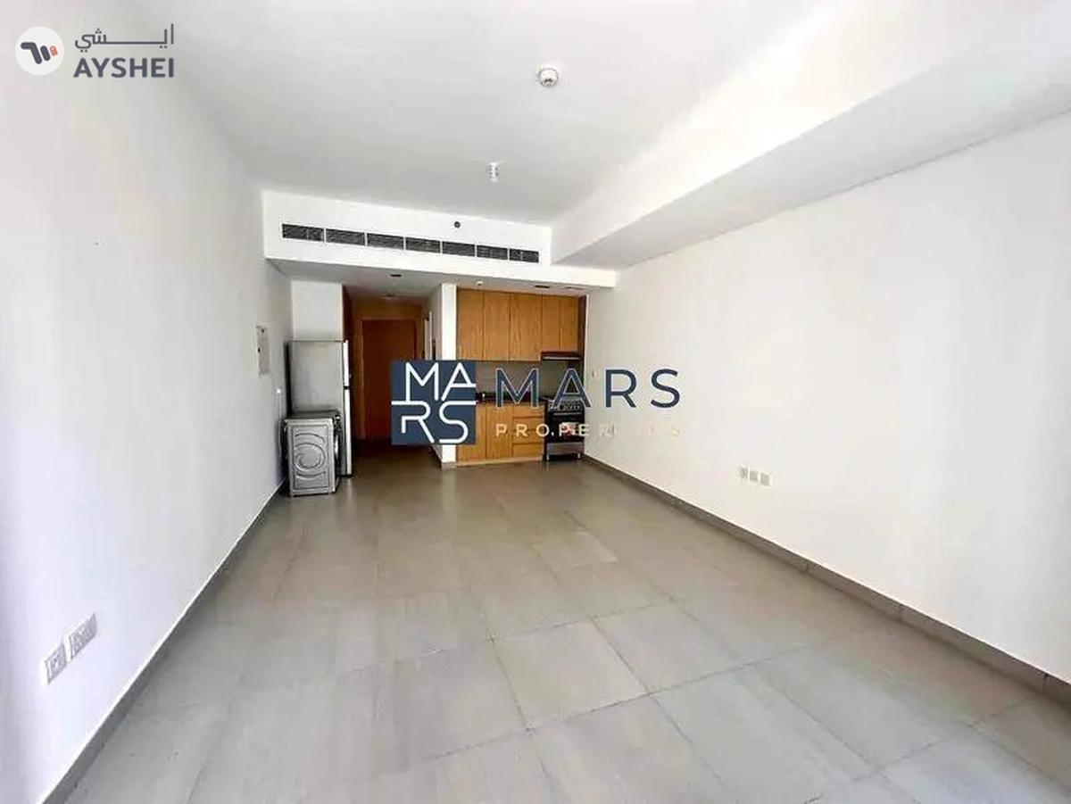 Balcony Studio | Pool | Parking | Gym-2-2