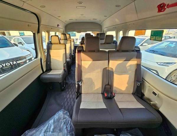 Toyota Hiace HIGHROOF GL / 13 SEATS WITH LEATHER / 2.8L DIESEL M/T V4 (CODE # HRDMGLJ)