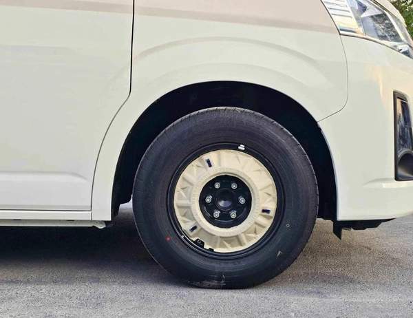 Toyota Hiace HIGHROOF GL / 13 SEATS WITH LEATHER / 2.8L DIESEL M/T V4 (CODE # HRDMGLJ)