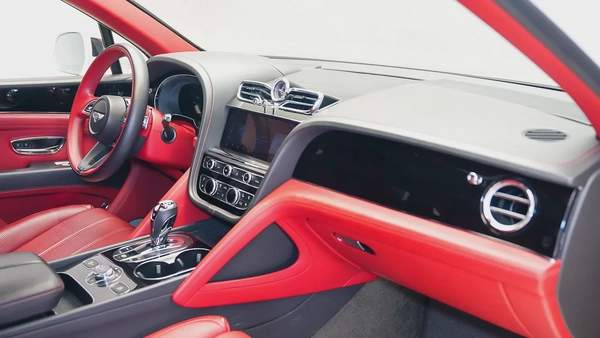 Special Offer | AED 10,330 PM | Carbon Fibre Package | Bentayga V8