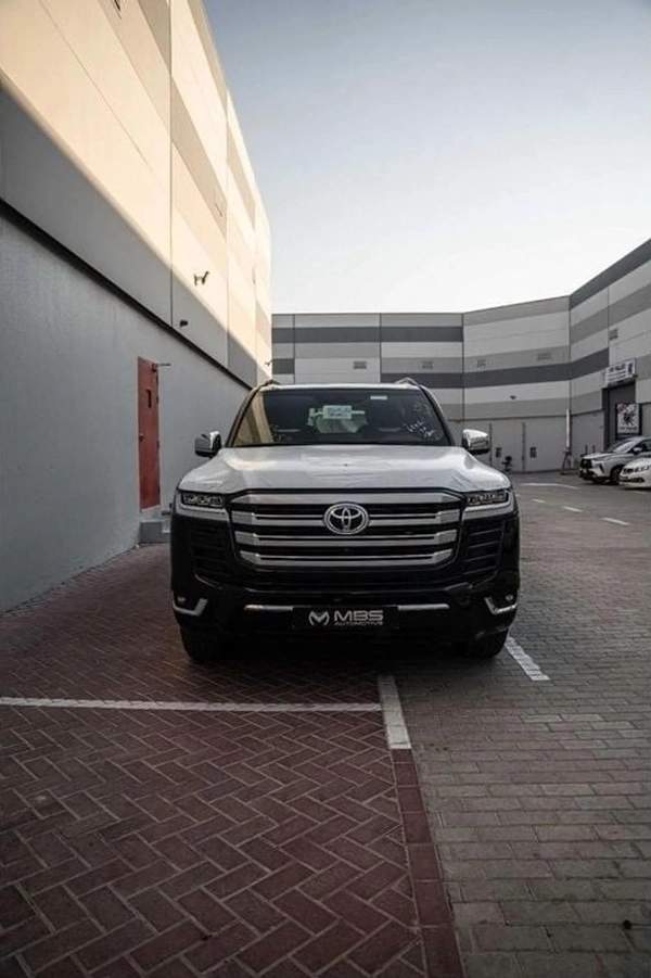 New Toyota Land Cruiser 2024