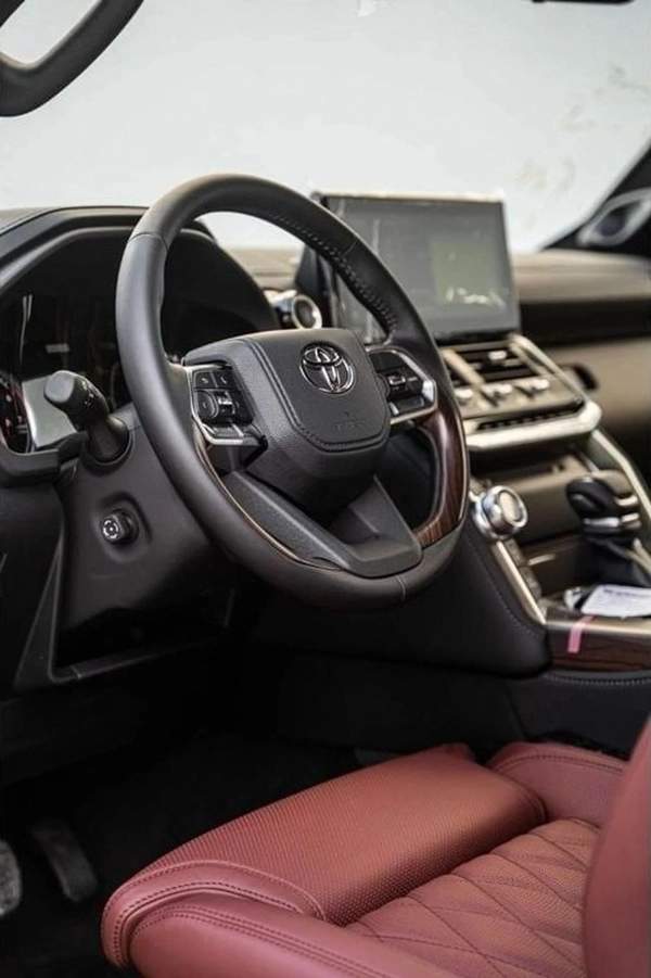New Toyota Land Cruiser 2024