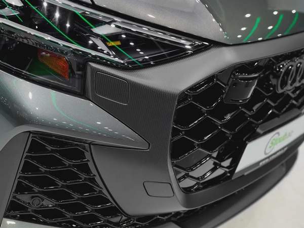 2026 BRAND NEW PERFORMANCE RSQ8-UNDER WARRANTY-PEARL-CARBON MATTE OPTICS-RS DESIGN RED-CERAMIC BRAKE