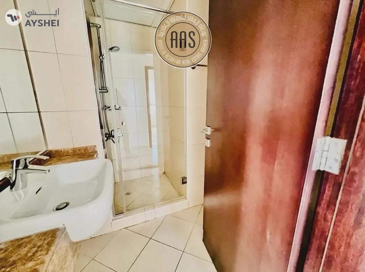 Near to pond park 3bhk with Balcony Wardrobes-0-landscape