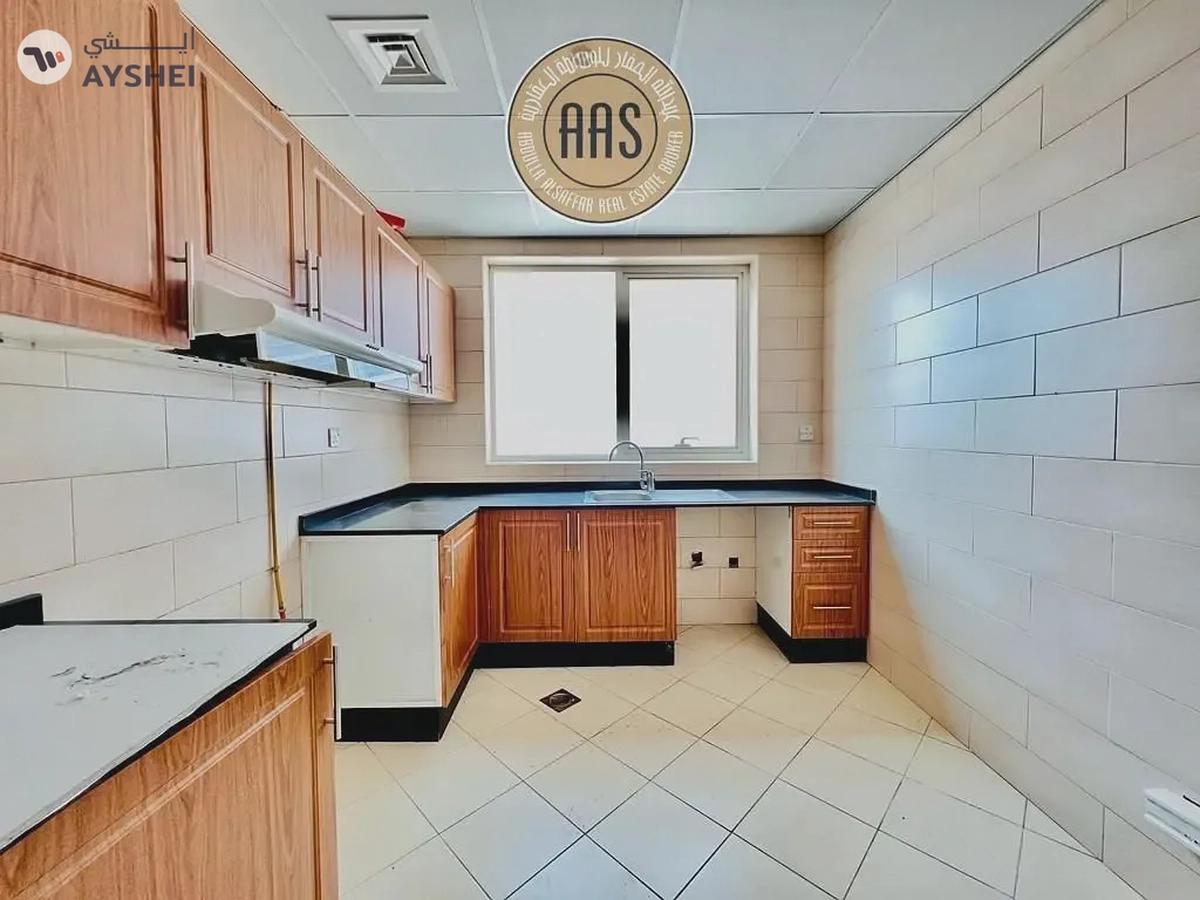 Near to pond park 3bhk with Balcony Wardrobes-1-landscape