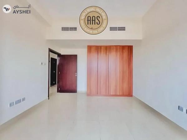 Near to pond park 3bhk with Balcony Wardrobes