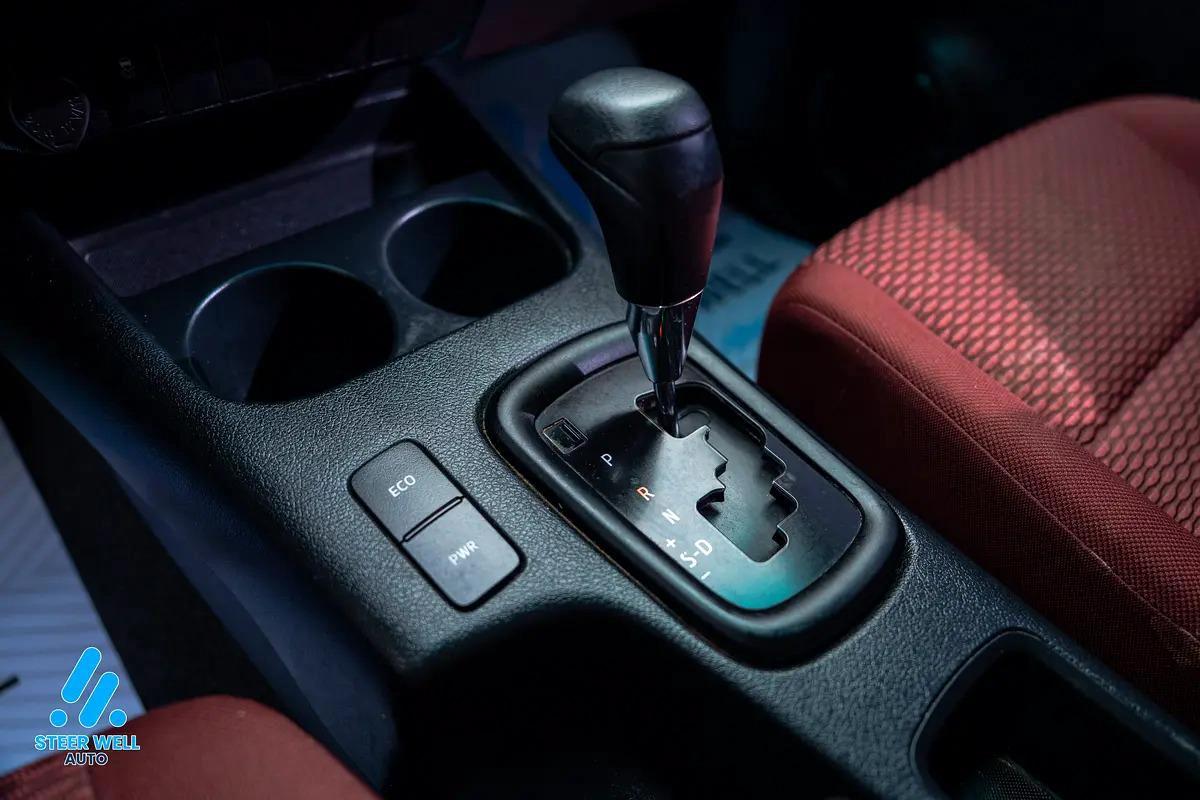 2022 Toyota Hilux GL 2.7L Automatic – GCC Specs Dual Cab | Tough Performance, Ready to Drive Today-13-13