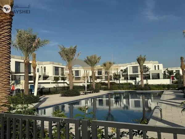 Lavish TH 4 bed | Corner Unit | Single Row