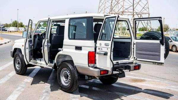 Toyota Land Cruiser 70 LAND CRUISER HARDTOP 5DOOR 4.5L