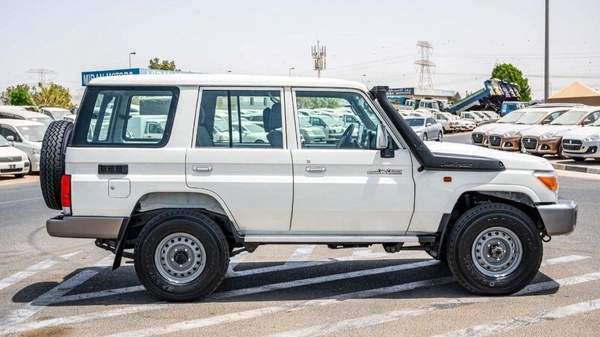 Toyota Land Cruiser 70 LAND CRUISER HARDTOP 5DOOR 4.5L