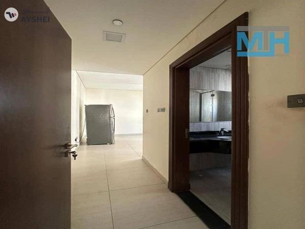 Yasmeen Building, Al Jaddaf, Dubai