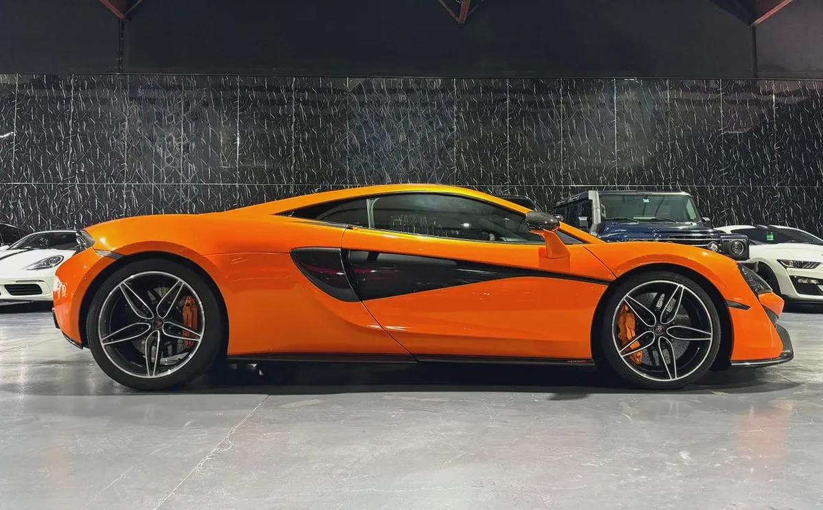 McLaren 570S 2016 GCC specs for 499,000.00 AED-5-5