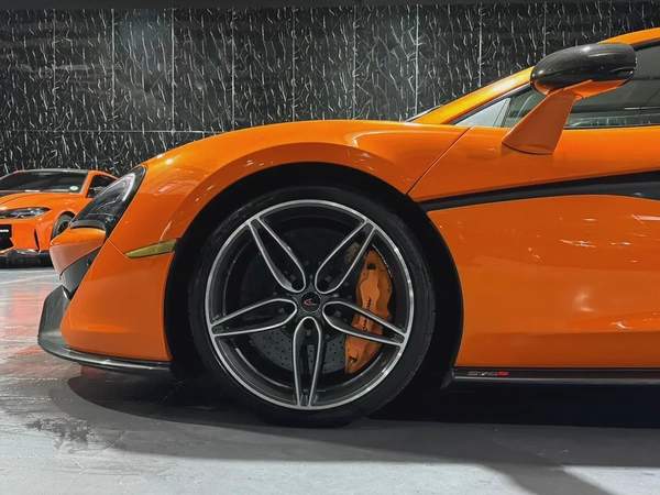 McLaren 570S 2016 GCC specs for 499,000.00 AED