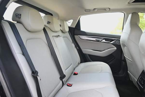 0% DP - JAC J7 LUXURY 2023 - LOW MILEAGE - WELL MAINTAINED