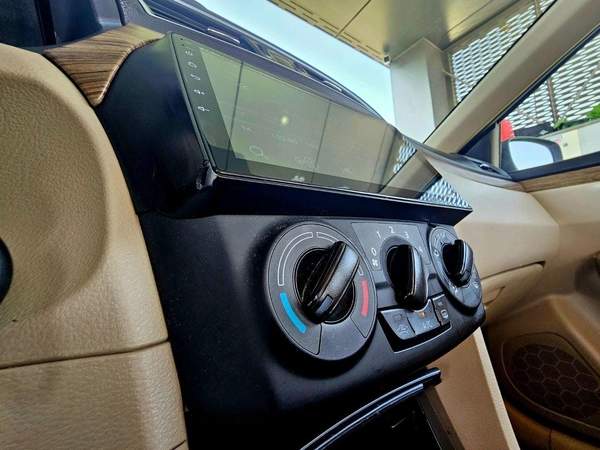 Suzuki Ciaz GCC/ 1.5 V4/ NON ACCIDENT/ LOW MILEAGE/ EXCELLENT CONDITION