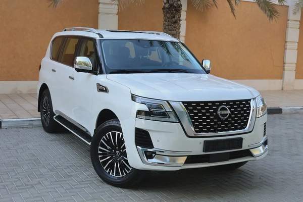 PATROL V6 SE PLATINUM - GCC SPECS - PPF - WARRANTY AND SERVICE - ACCIDENT FREE -