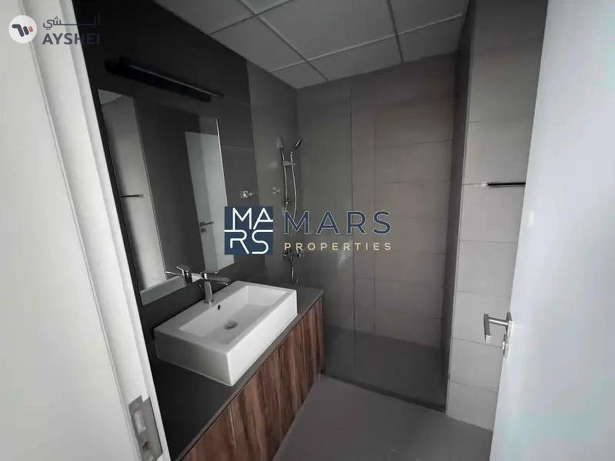 Luxurious brand new one bedroom apartment with all facilities available in Al Mamsha-4-4