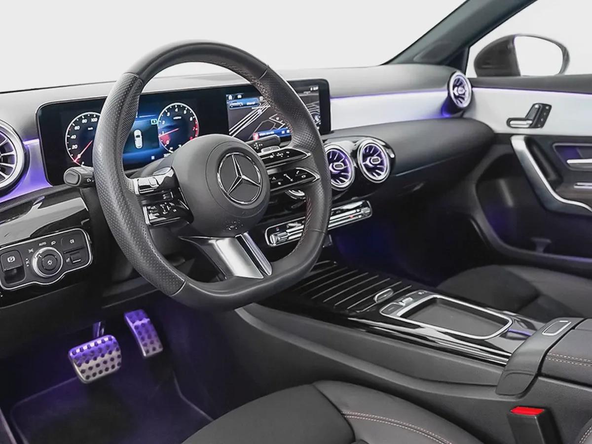 2,853 AED / 60 months | 0% DP | 2024 Mercedes Benz A200 AMG / Mercedes Warranty and Service Pack-6-6