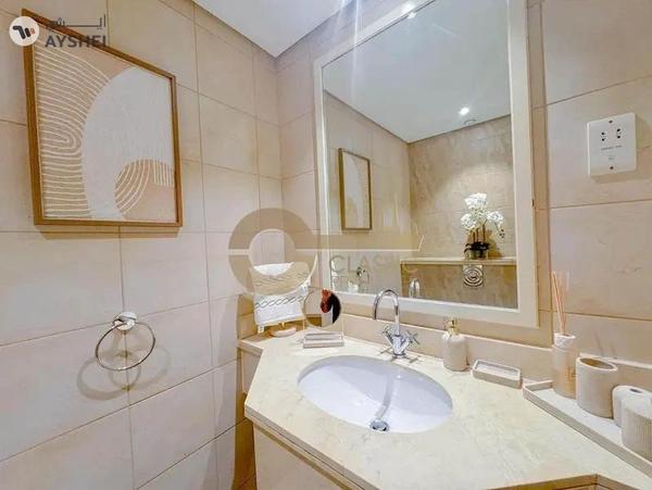 Vacant | 2 Bed plus Maid | Upgraded | High floor