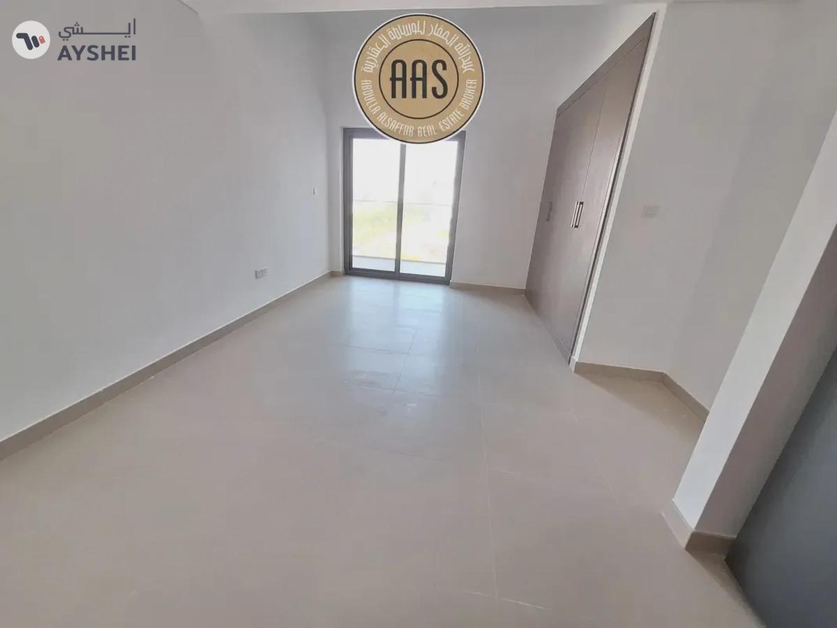 Luxurious Huge Studio Flat With Chiller Free-1-landscape