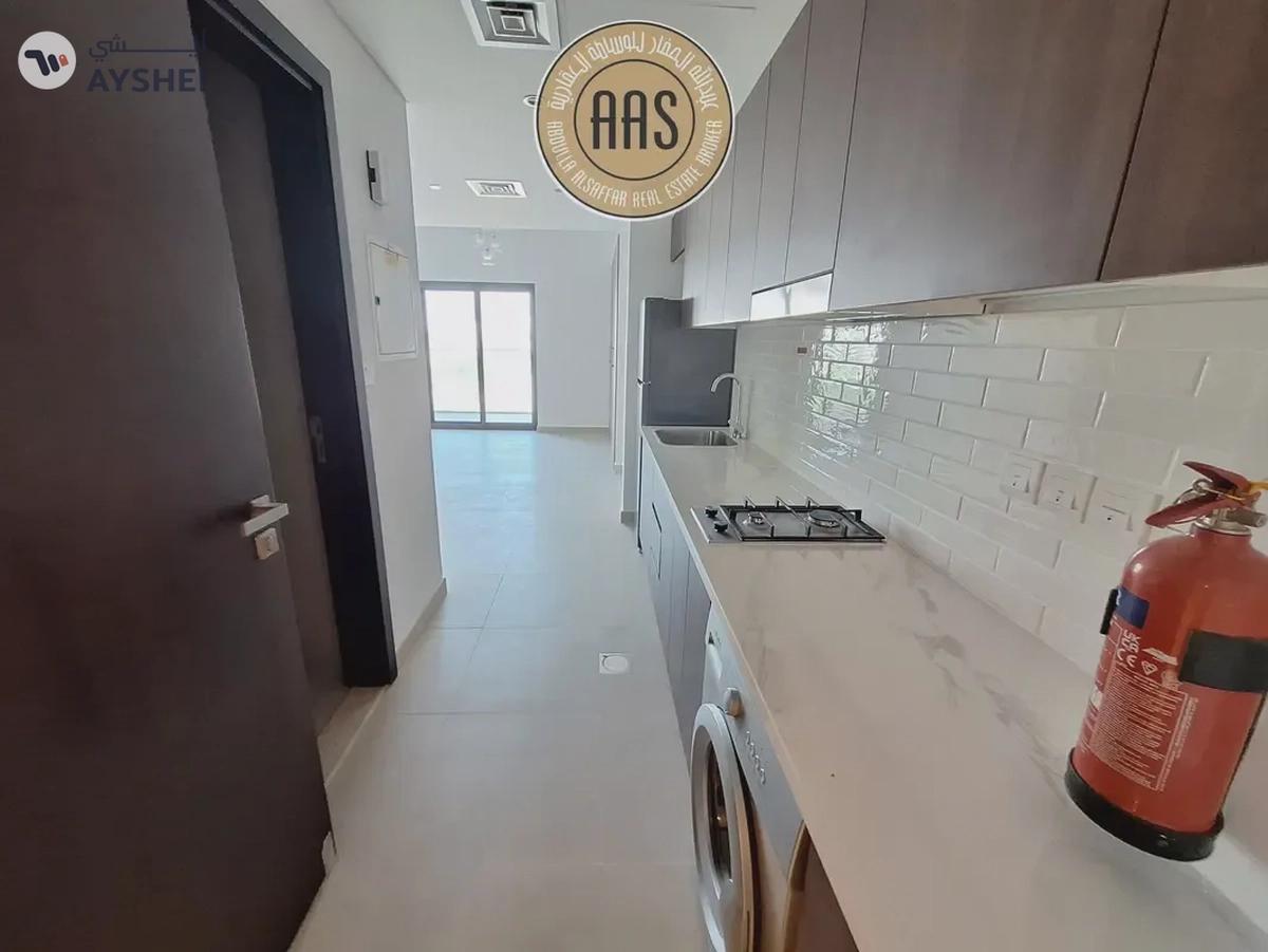 Luxurious Huge Studio Flat With Chiller Free-7-7