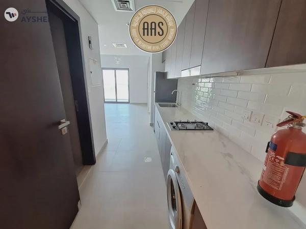 Luxurious Huge Studio Flat With Chiller Free