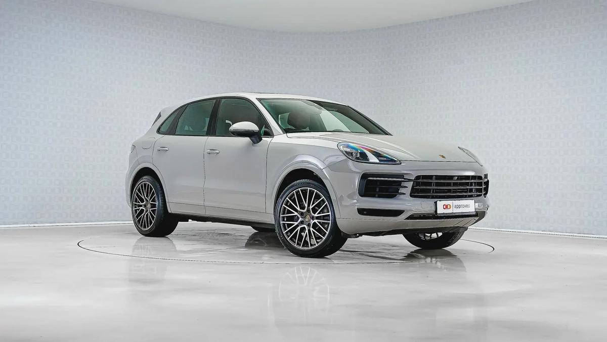Special Offer | AED 4,276 PM | Premium Colour, Low KM | Cayenne V6-8-8
