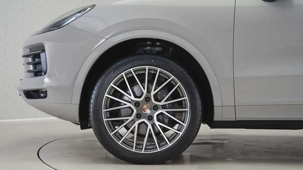 Special Offer | AED 4,276 PM | Premium Colour, Low KM | Cayenne V6