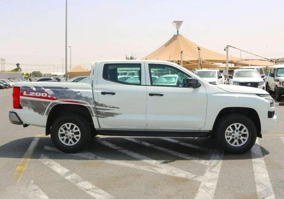 Mitsubishi L200 Mitsubishi L200Triton GLX PTR MT MY2025-8-8
