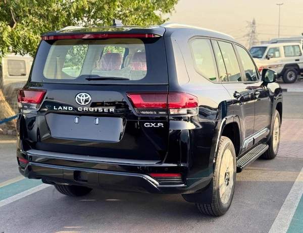 Toyota Land Cruiser GXR HIGH OPTN 4.0L PETROL V6 OMAN SPECS /RADAR /360 CAMERA | SOFT CLOSE DOOR