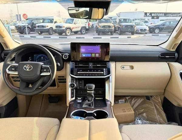 Toyota Land Cruiser GXR HIGH OPTN 4.0L PETROL V6 OMAN SPECS /RADAR /360 CAMERA | SOFT CLOSE DOOR
