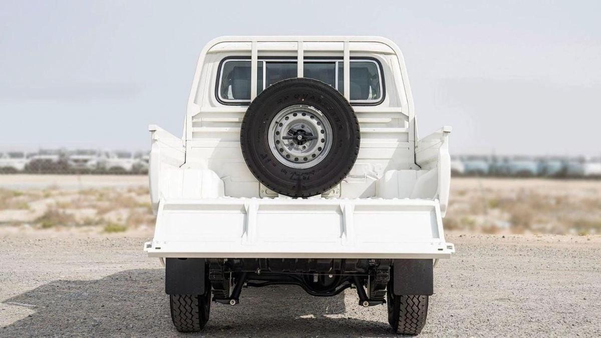 Toyota Land Cruiser Pick Up Toyota Land Cruiser Pick-up DC 4.2L Diesel MT 2024-5-5