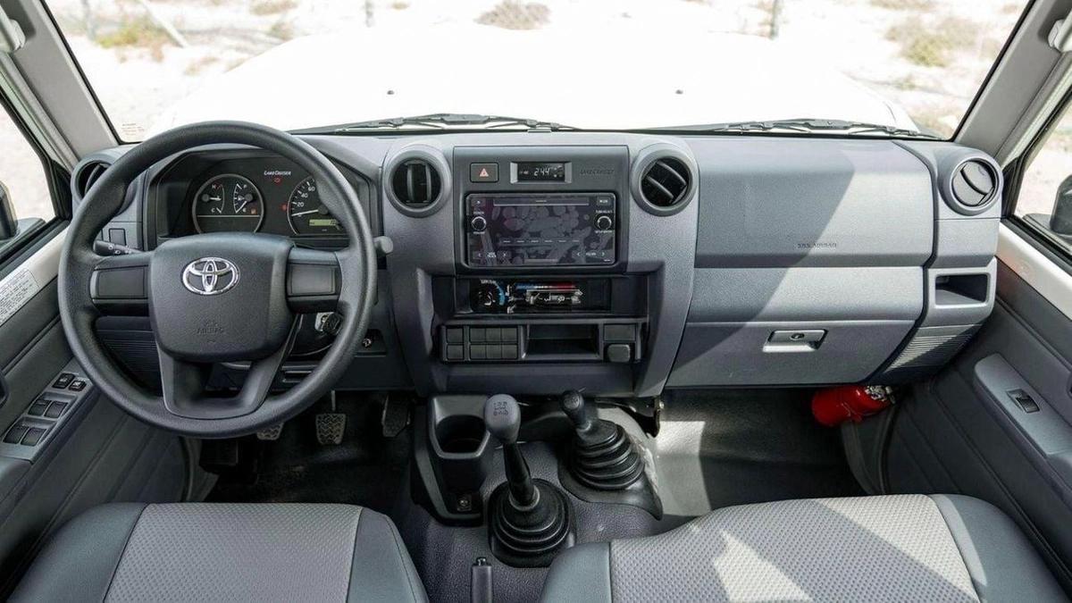 Toyota Land Cruiser Pick Up Toyota Land Cruiser Pick-up DC 4.2L Diesel MT 2024-14-14