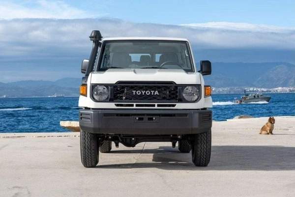Toyota Land Cruiser 70 LC76 HARDTOP 5DOOR 4.5L V8 DIESEL