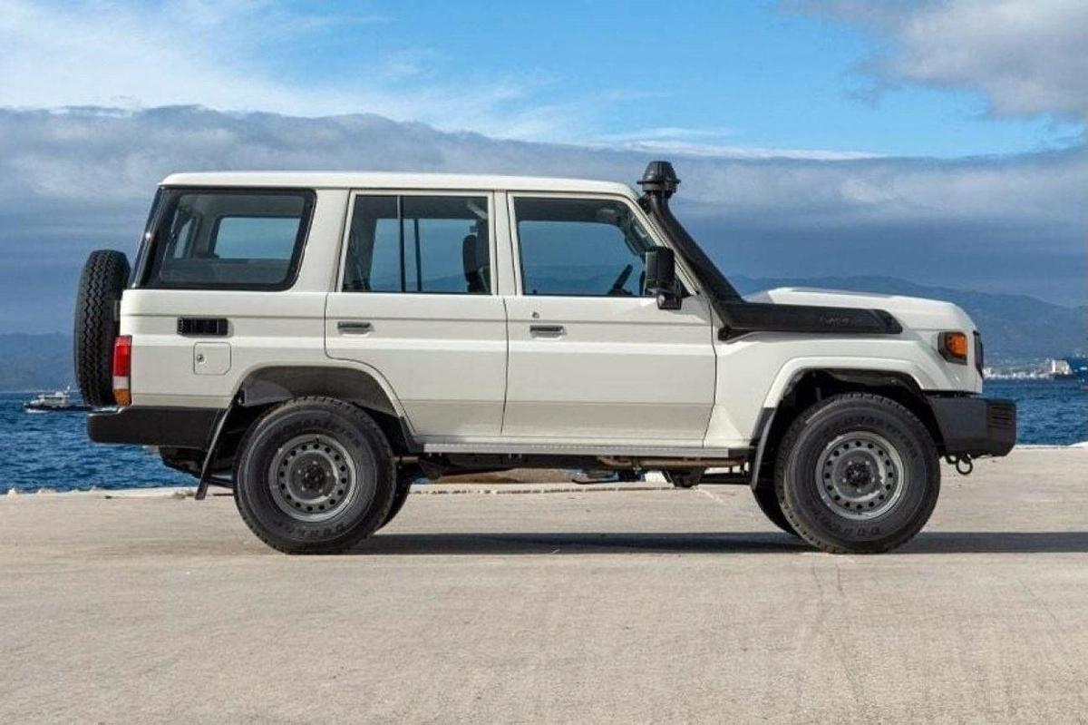 Toyota Land Cruiser 70 LC76 HARDTOP 5DOOR 4.5L V8 DIESEL-7-7