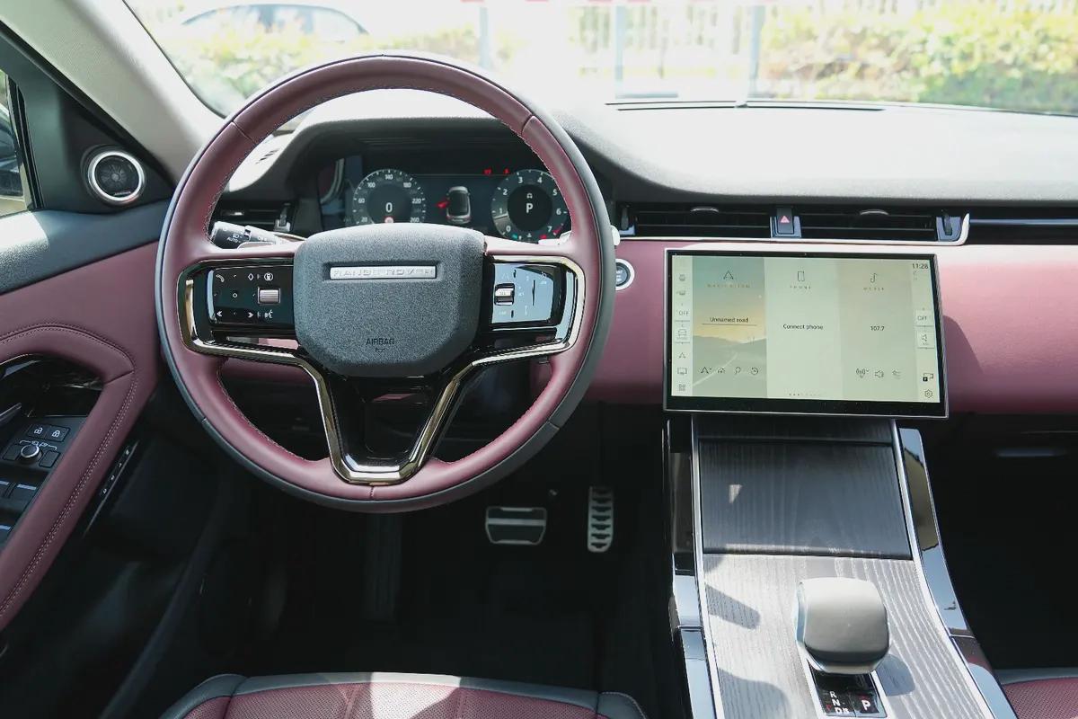 RANGE ROVER EVOQUE SE P250 DYNAMIC 2025!! FIVE YEARS WARRANTY!! THREE YEARS SERVICE CONTRACT-7-7