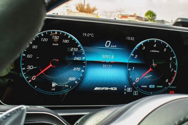 2022 - BENZ GLE63 S AMG - SUPER CLEAN - LIKE NEW - ONLY 35,000 KM