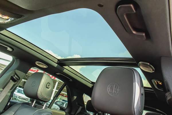 2022 - BENZ GLE63 S AMG - SUPER CLEAN - LIKE NEW - ONLY 35,000 KM