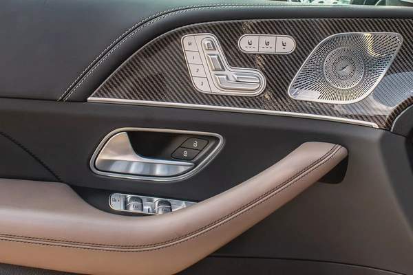2022 - BENZ GLE63 S AMG - SUPER CLEAN - LIKE NEW - ONLY 35,000 KM