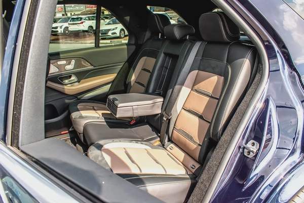 2022 - BENZ GLE63 S AMG - SUPER CLEAN - LIKE NEW - ONLY 35,000 KM