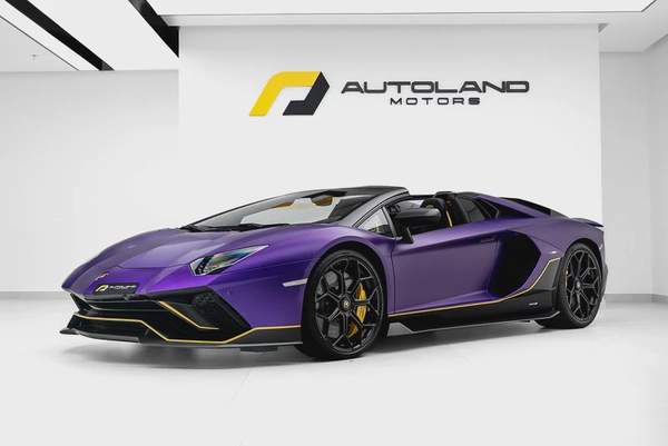 2022 LAMBORGHINI AVENTADOR ULTIMAE 01 OF 250. FULL CARBON