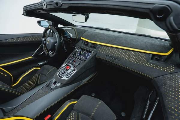 2022 LAMBORGHINI AVENTADOR ULTIMAE 01 OF 250. FULL CARBON