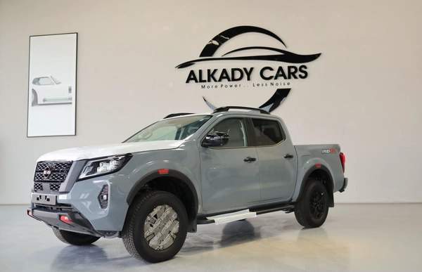NISSAN NAVARA 2.5 DIESEL PRO4X 4X4 AT 2025