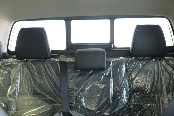 NISSAN NAVARA 2.5 DIESEL PRO4X 4X4 AT 2025