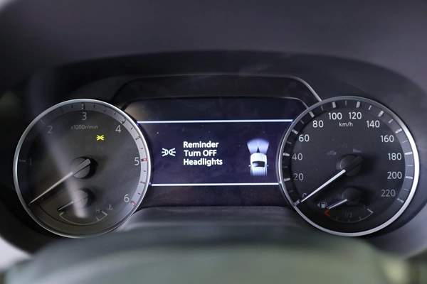 NISSAN NAVARA 2.5 DIESEL PRO4X 4X4 AT 2025